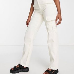 NWOT Stradivarius Cargo Pants